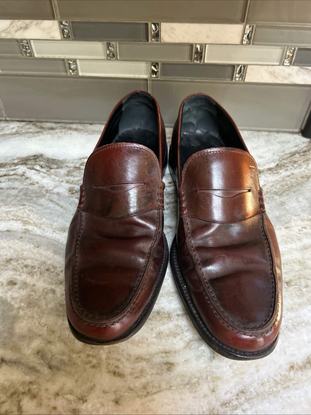 TOD'S Brown Leather Slip Ons  Men's Dress Shoes Penny Loafers Sz 9 Italy